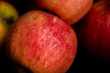 Red apples