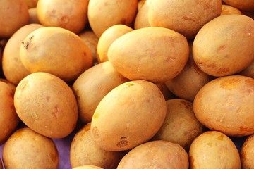 Sapodilla fruit is delicious at street food