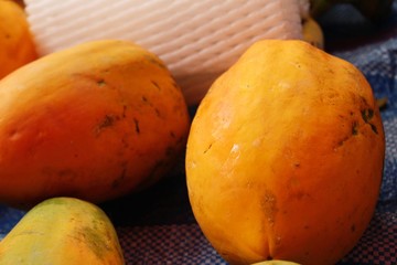 ripe papaya is delicious in the market