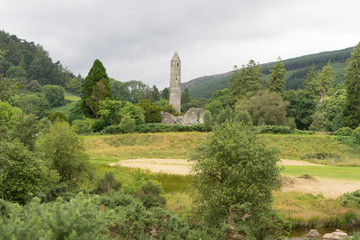 Fototapeta na wymiar Ruinas de Glendalough en Irlanda