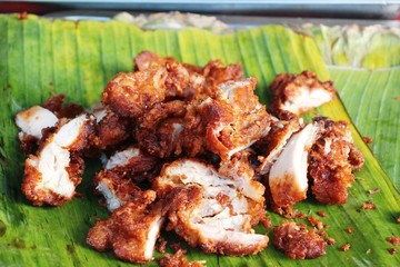 Fried chicken is delicious in street food