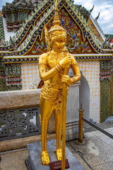 Fototapeta na wymiar Gran Palace Wat Phra Kaew Temple in Bangkok, Thailand
