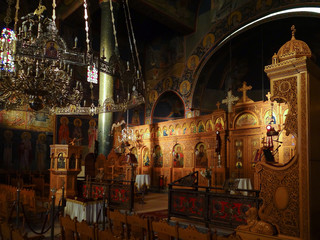 Fototapeta na wymiar Amazing interior of Greek orthodox church Agios Georgios