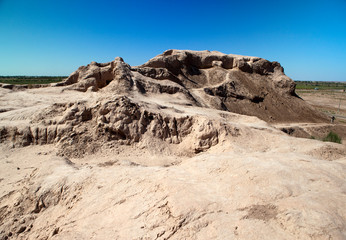 Fototapeta na wymiar Ancient settlement Toprak-Kala- clay fortress..