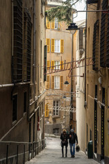 Fototapeta na wymiar City alley in Genova