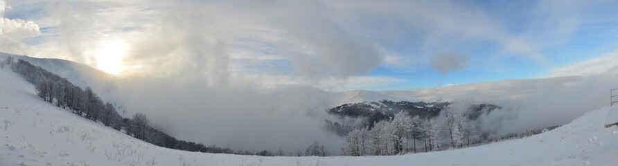 Fototapeta na wymiar snowy mountains Karpaty in winter morning light