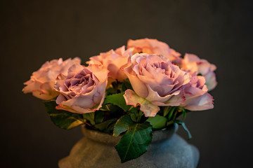 pink roses bouquet in the vase