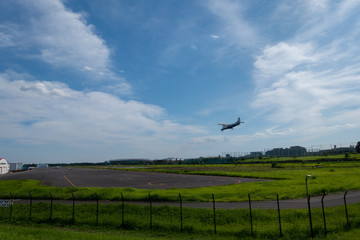 着陸・調布飛行場