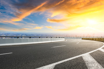 Fototapeta premium Empty asphalt road and modern city skyline with buildings in Shanghai,China