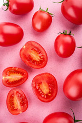 Fototapeta na wymiar Freshly cut small tomatoes