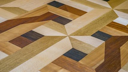 Intarsien Parkett als Fußboden oder Tischplatte mit Holzarten  Eiche Wenge, Ahorn, Kirchbaum,Buche