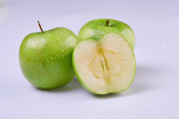 Granny Äpfel grün