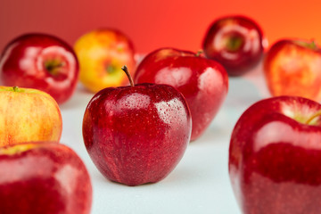 Äpfel rot