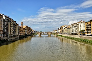 Fototapeta na wymiar Florence, Arno river, Italy
