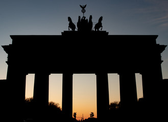 Brandenburg gate, silhouette