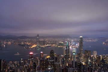 Fototapeta na wymiar Night view from Lugard Road, Hong Kong 