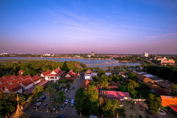 Naklejka premium The background of the blurred city view of Khon Kaen city from the height of Phra That Nong Waeng, is a religious tourist destination in Thailand