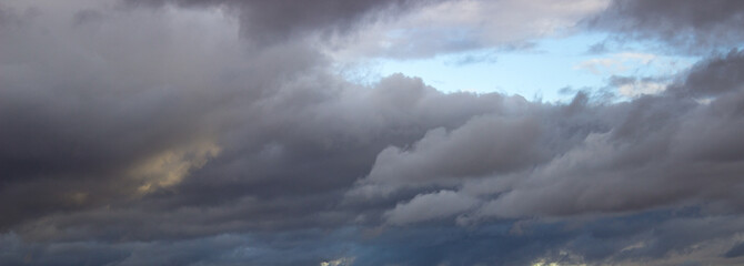Obraz premium blue sky with clouds landscape