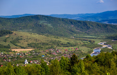 Fototapeta na wymiar panorama of carpathian village