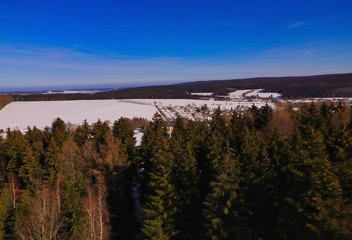 ausblick vom spiegelwald im erzgebirge