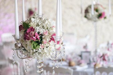 Vintage and resplendent floral decoration for events and festive evening