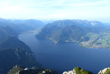 Fototapeta na wymiar Panoramic view of the Traunsee and the Salzkammergut in Austria, taken from the Traunstein