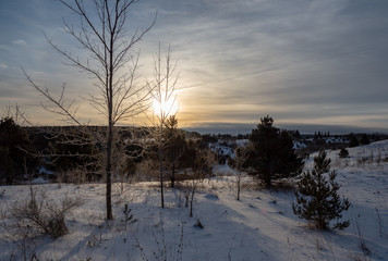 Fototapeta na wymiar winter sunrise frost landscape