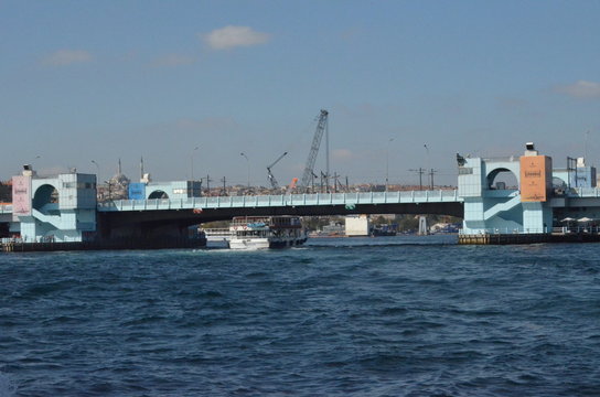 bridge in istanbul