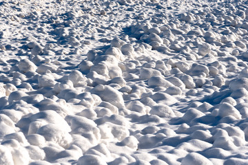 Obraz premium Shoreline snow accumulation
