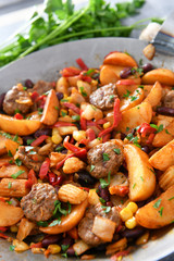 Grilled vegetables with meat chunks