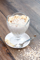 Oatmeal porridge with banana
