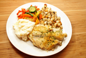 Meal of Fish, Scallops, Mashed Potatoes & Steamed Vegetables