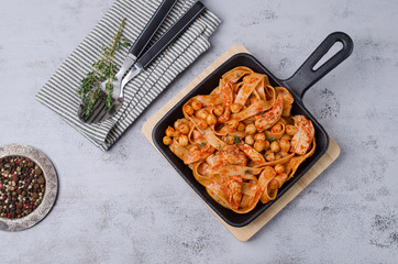Pasta with tomato sauce