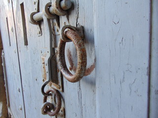 Vieille porte rouillée