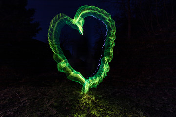 Grünes flammendes Herz Light Art Painting