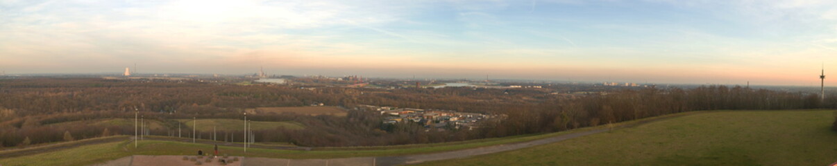 Blick von der Halde Rheinpreussen