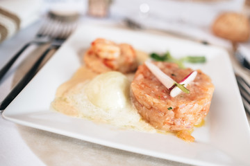 Fish tartare for gourmet and succulent dishes