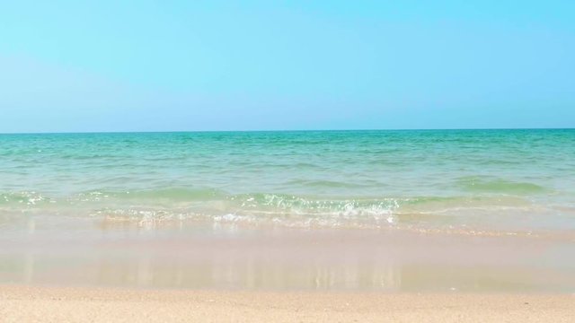 海と空と砂浜と