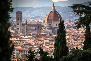 Fototapeta na wymiar Beautiful Florence sunset city skyline with Florence Duomo Panorama of Florence, Italy