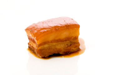 沖縄の郷土料理　ラフテー（豚肉の角煮）