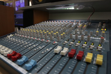 mixing console