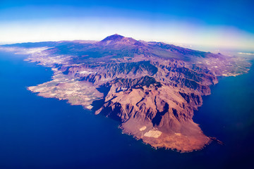 Tenerife island from the plane © Thomas / CreaGrafico