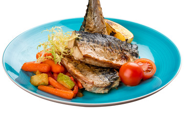 Baked mackerel with steamed vegetables.
