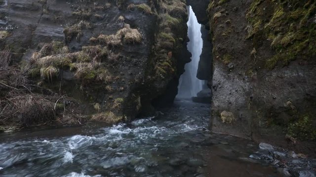 Glj&uacute;frab&uacute;i Wasserfall, Island