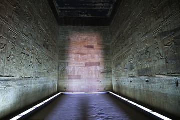 Egypt Dendera Temple Pharaoh