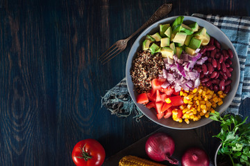 Mexican salad with quinoa and vegetables