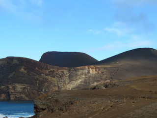 Fototapeta na wymiar Capelinhos - Vulkan am Meer