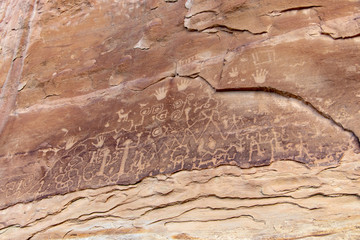 Red rock petroglyphs