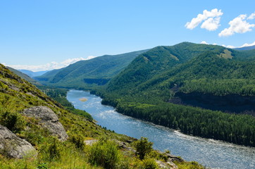 Fototapeta na wymiar view of the Kyzyl-Khem river