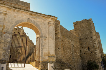 Miglionico (Matera) - Castello del Malconsiglio
